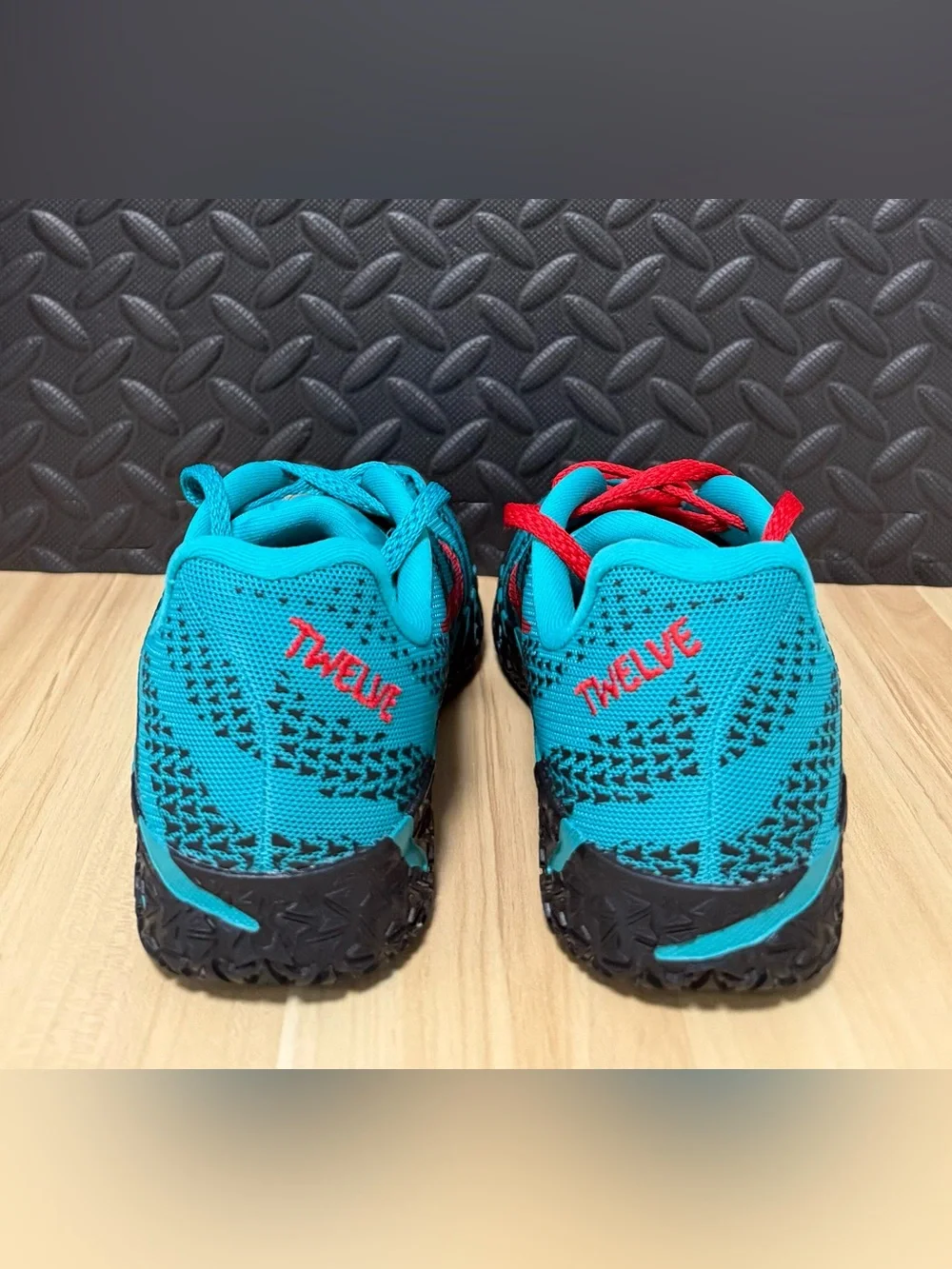 Nike Ja 3 GS Scratch 3.0 Turbo Green University Red IB4773-300 Youth Size 5.5Y